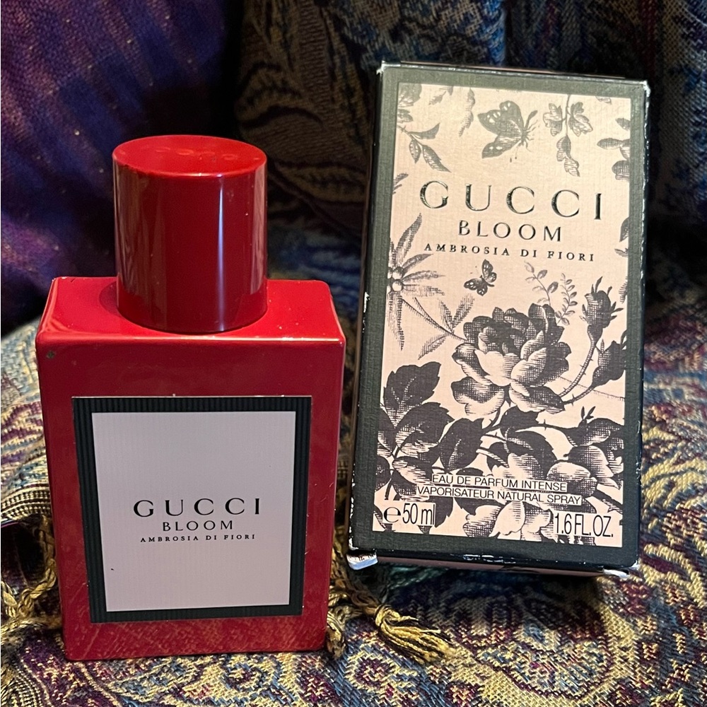 Gucci Bloom Ambrosia di Fiori Eau De Parfum perfume Intense 1.6 fl oz - Picture 2 of 9
